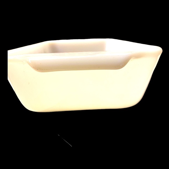 Vintage Fire King Green Garden Meadow Casserole Dish - 1 qt. - Picture 9 of 10